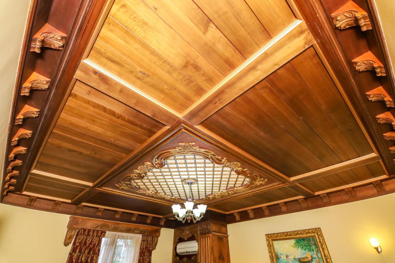 Brilant Antik Center Hotel Тирана Екстериор снимка